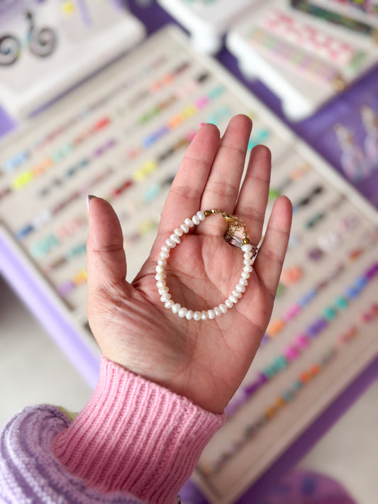 Pulsera en perlas de agua  dulce