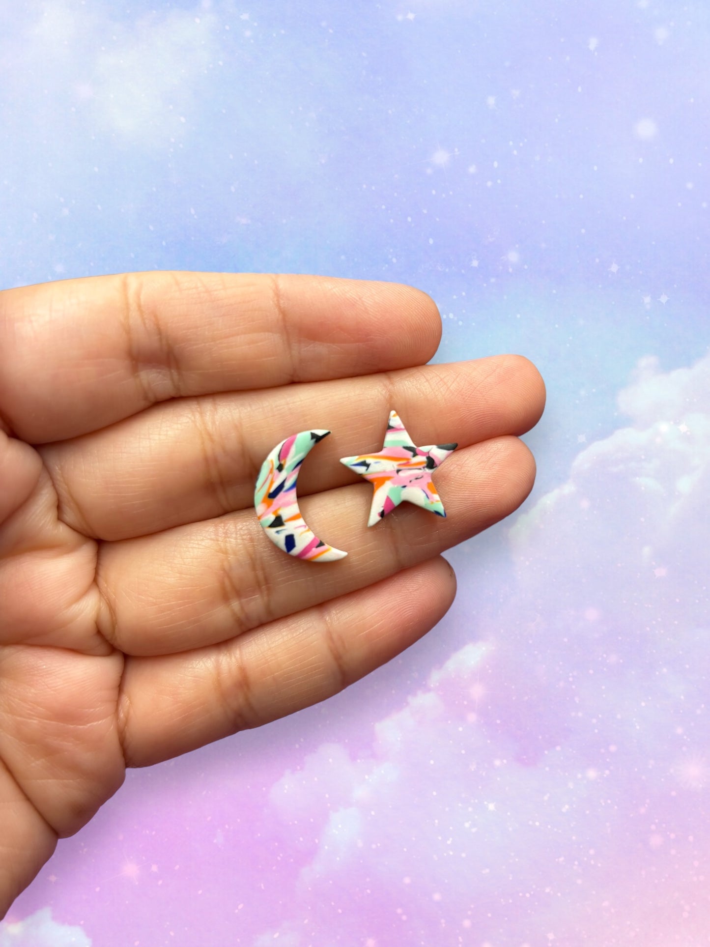 Big moon and star studs (variedad de colores)